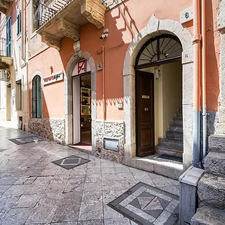 Lejlighed Blondie Taormina
